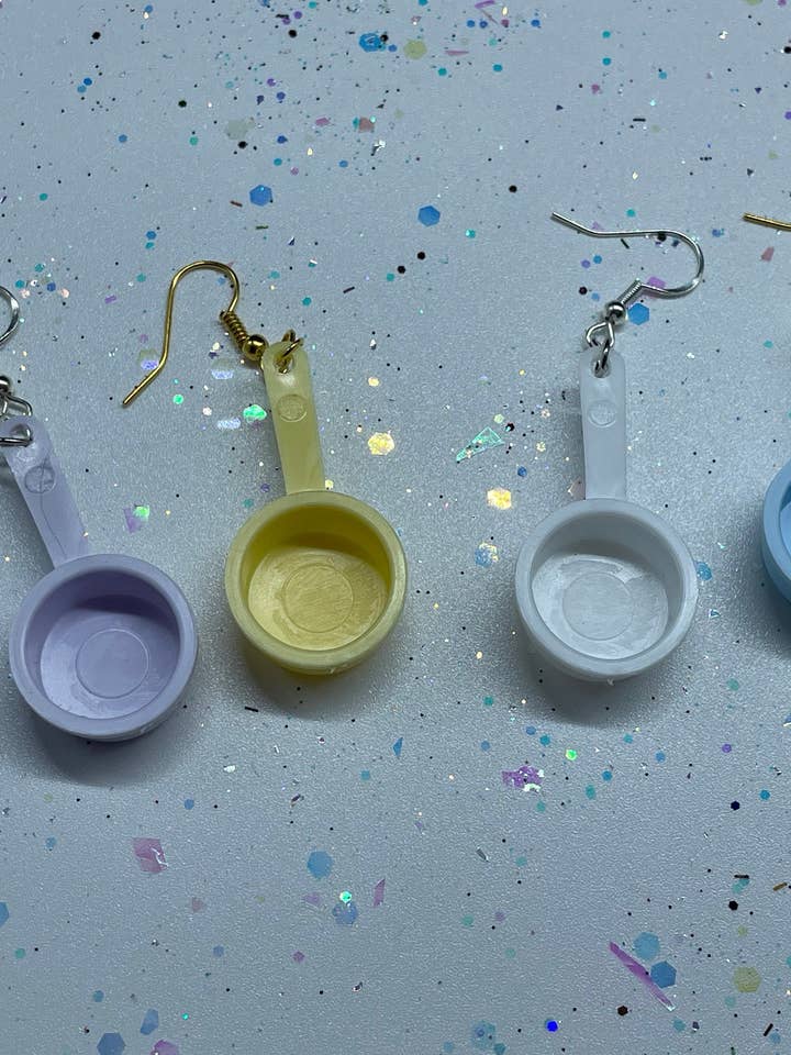 Tiny Sauce Pan-oorbellen! In goud+zilver en 4 verschillende kleuren!! voor wholesale door R59Creates