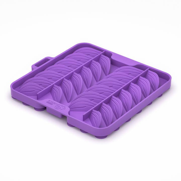 Pet Future llc - Wholesale Pet Food Mat - Dog - Puzzle Feeder Lick Mat for Dog, Enrichment Toy Purple Mat2