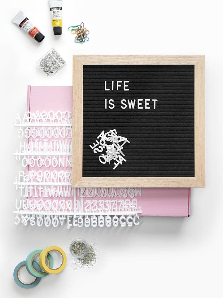 Tableau à lettres en feutre noir pour la vente par Candy Letters