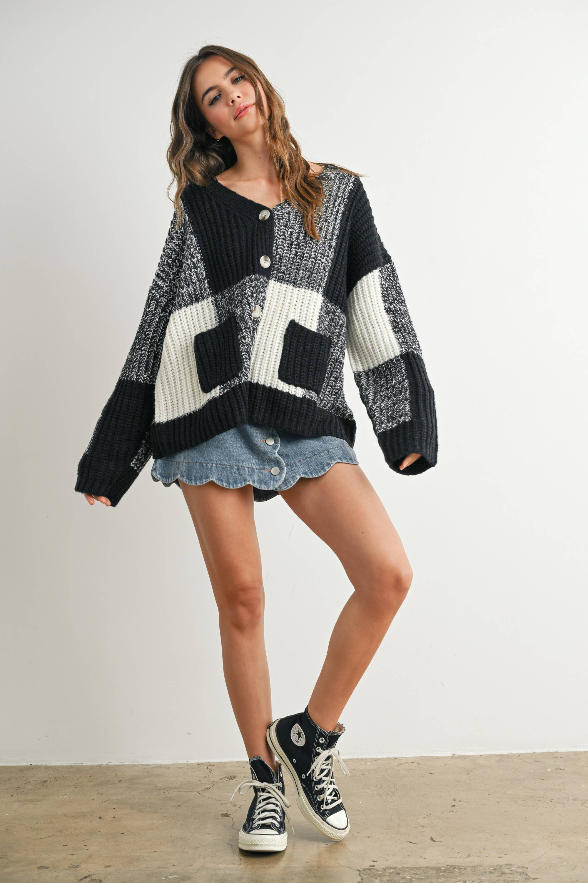 BUTTERMELON - Vendita all'ingrosso Cardigan - Donna - Cardigan oversize a quadretti con spalla scesa - BMC760728