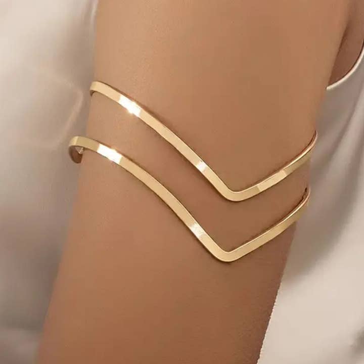 V-Shape Simple Open Arm Cuff DPJAC9 and other Purchase Wholesale open shape. Free Returns & Net 60 Terms on Faire trending on Faire.