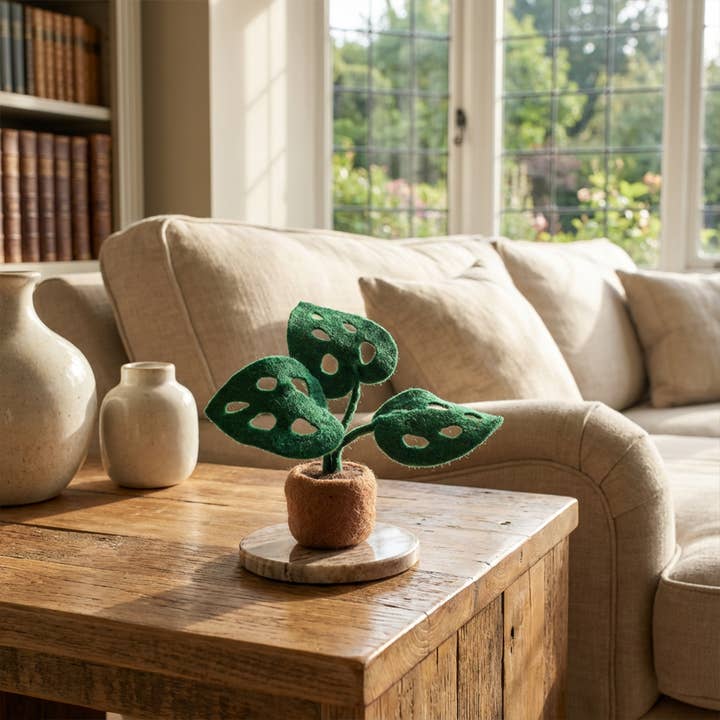 Felt So Good – wholesale Konstgjord växt – Handgjord stående växtdekoration av filt, Monstera Deliciosa4