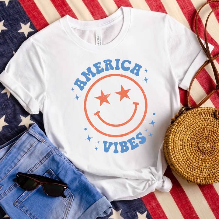 America Vibes per la vendita all'ingrosso da parte di Sunfire Tees