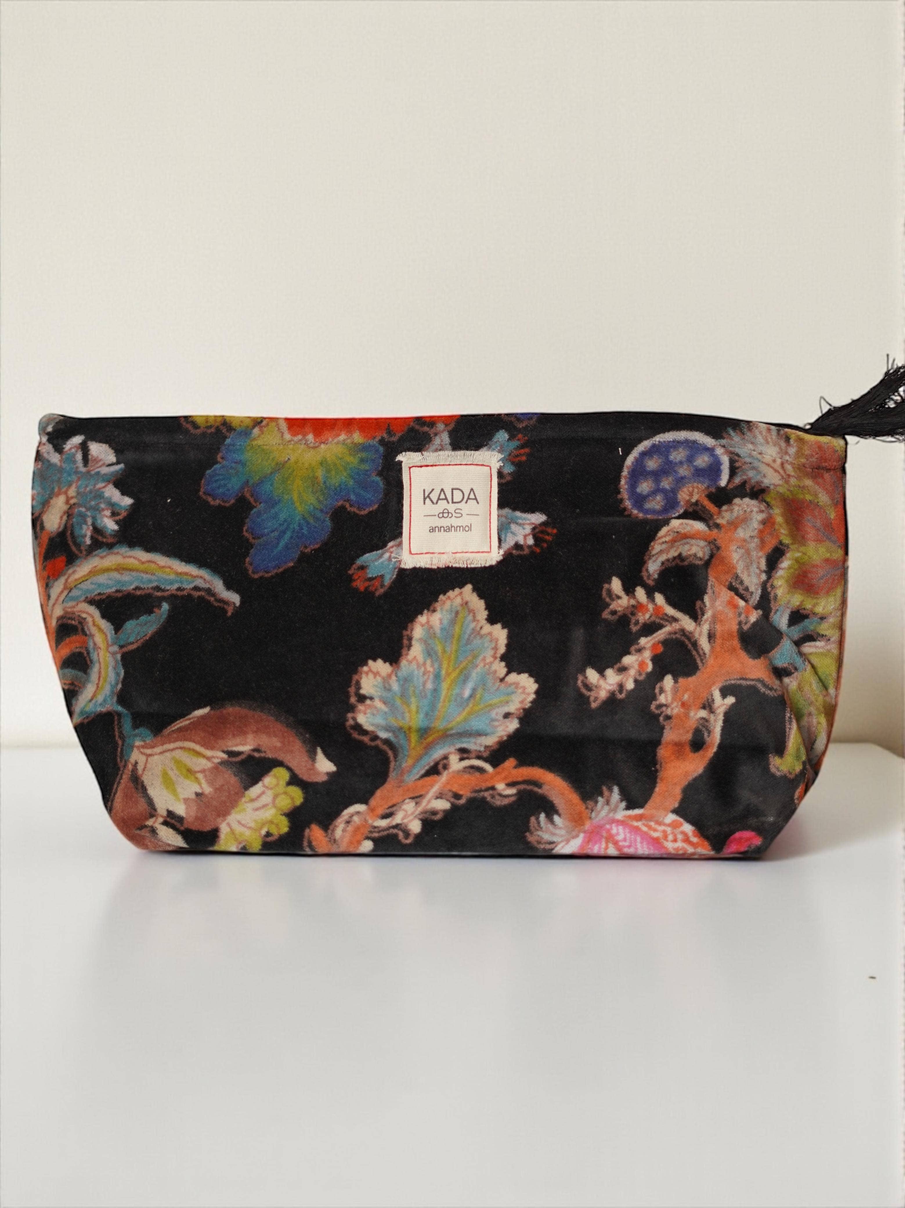Annahmol - Wholesale Makeup/Cosmetic Bag - Velvet Cosmetic Bag/Pouch: Assorted Prints19