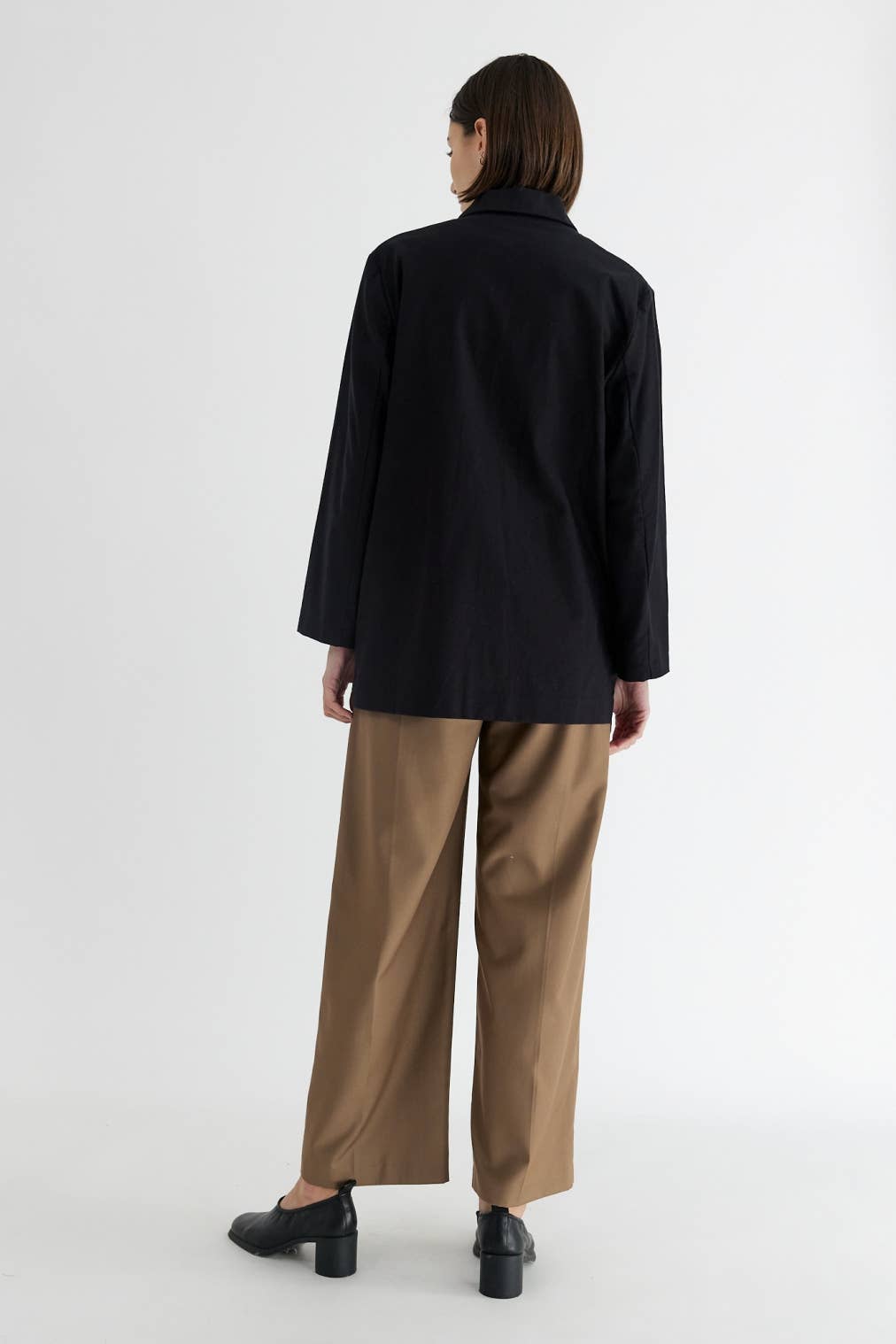 MOD REF - Wholesale Blazer - Women's - The Arla Jacket | Oversized Linen Blazer3