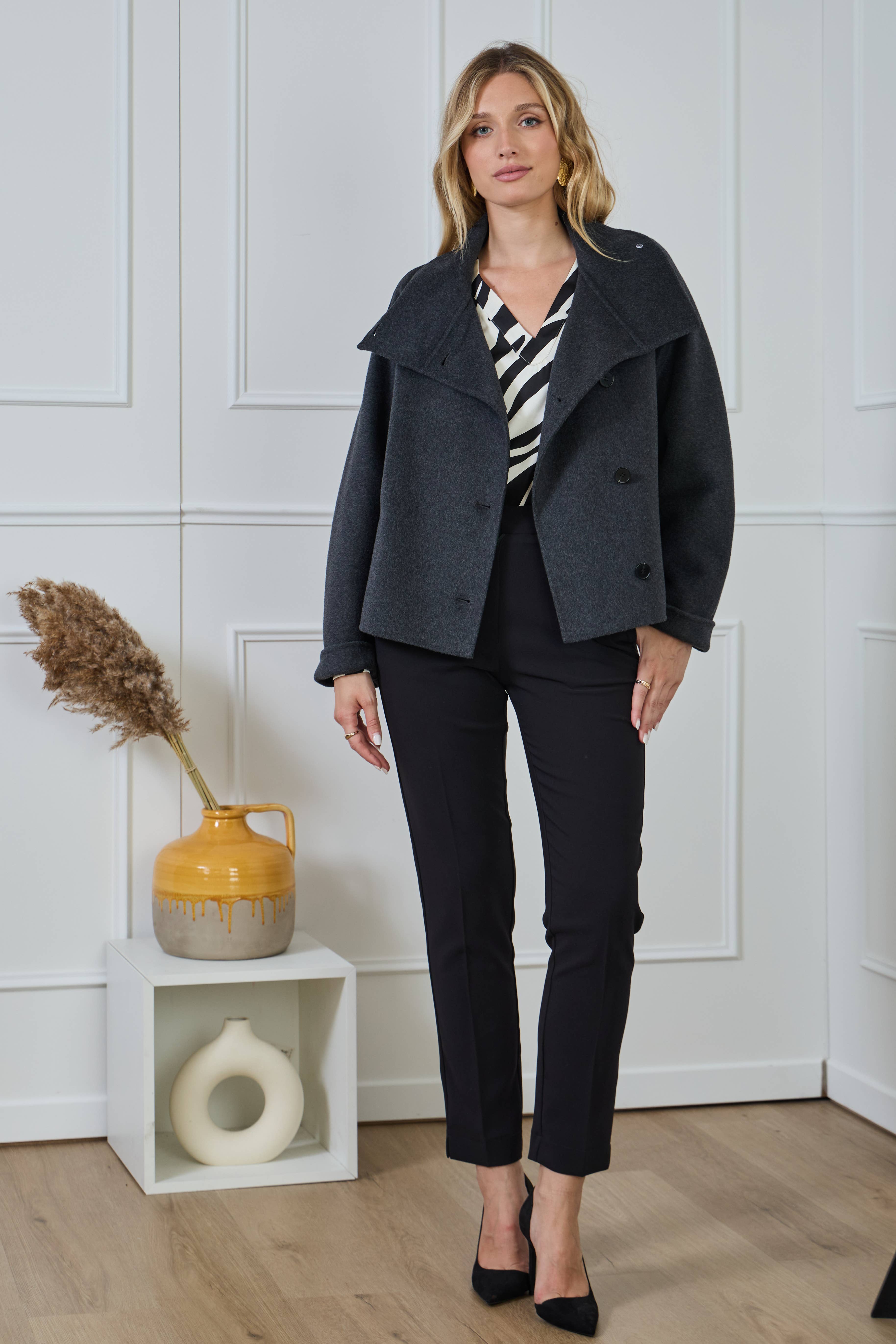 LULUMARY - Wholesale Varsity/Baseball Jacket - Women's - Short coat V32815