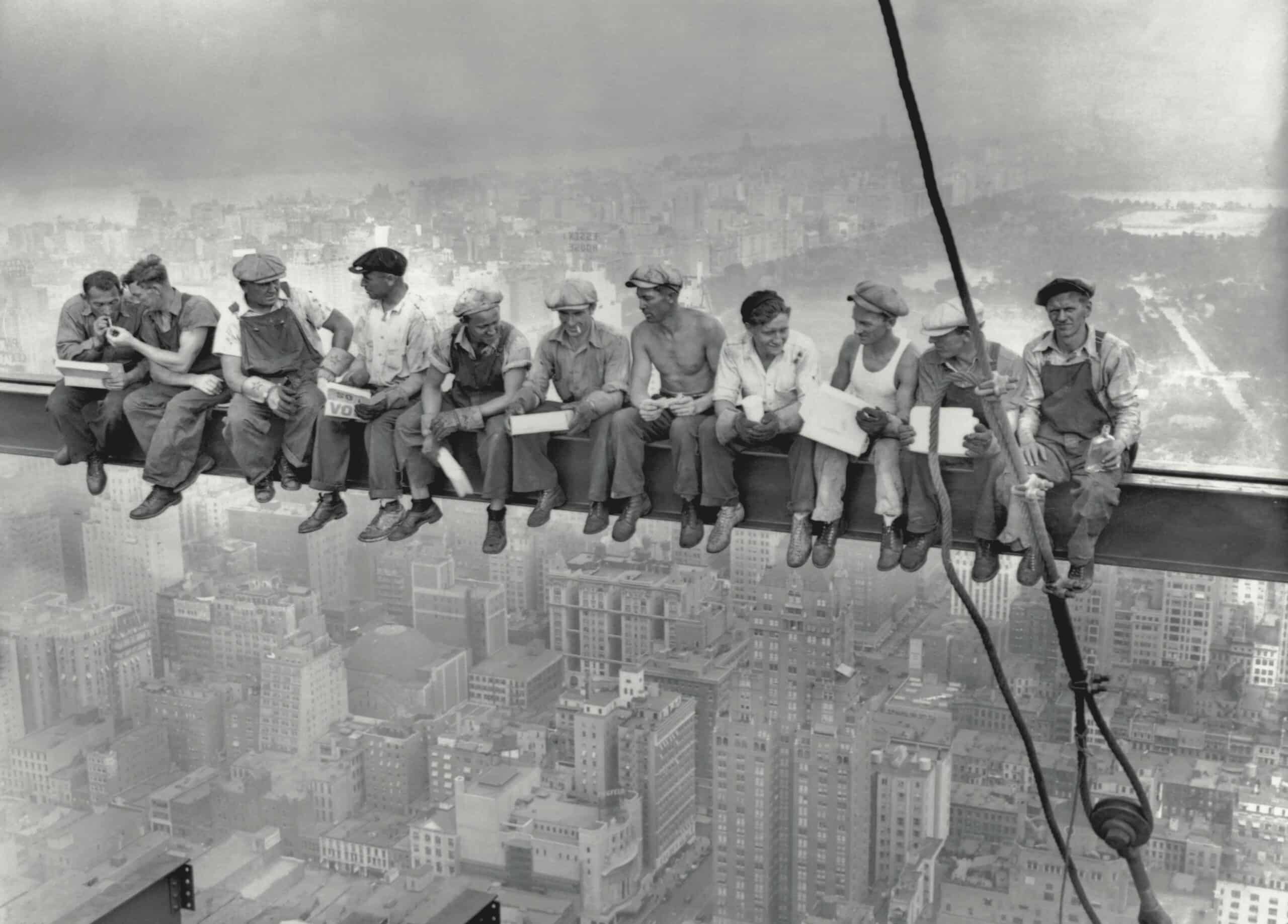 Esque - Vente Poster - Poster Déjeuner au sommet d'un gratte-ciel - Vintage0