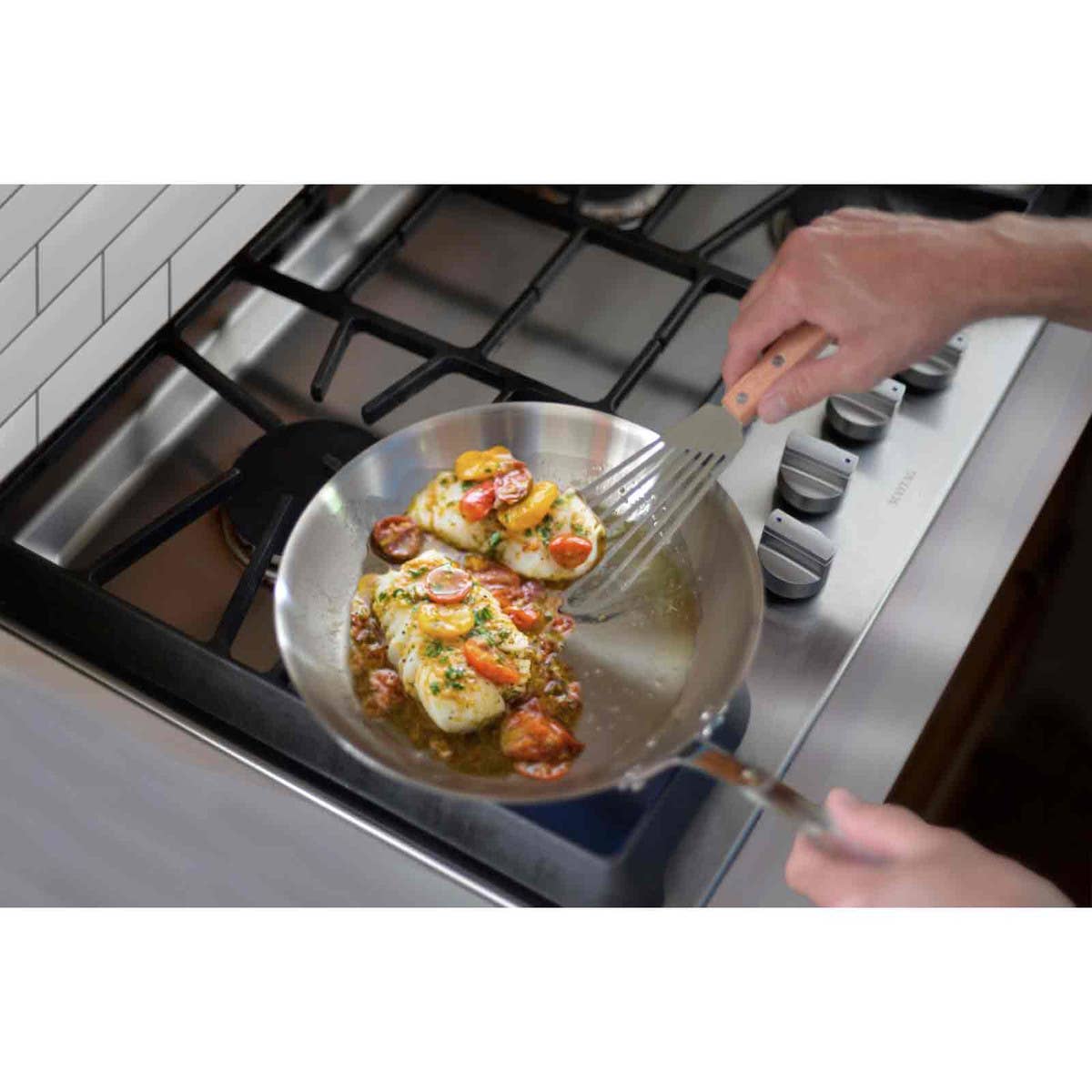 TableCraft Products Company - Wholesale Spatula/Turner - 11'' Fish Turner Stainless Steel, Wood1