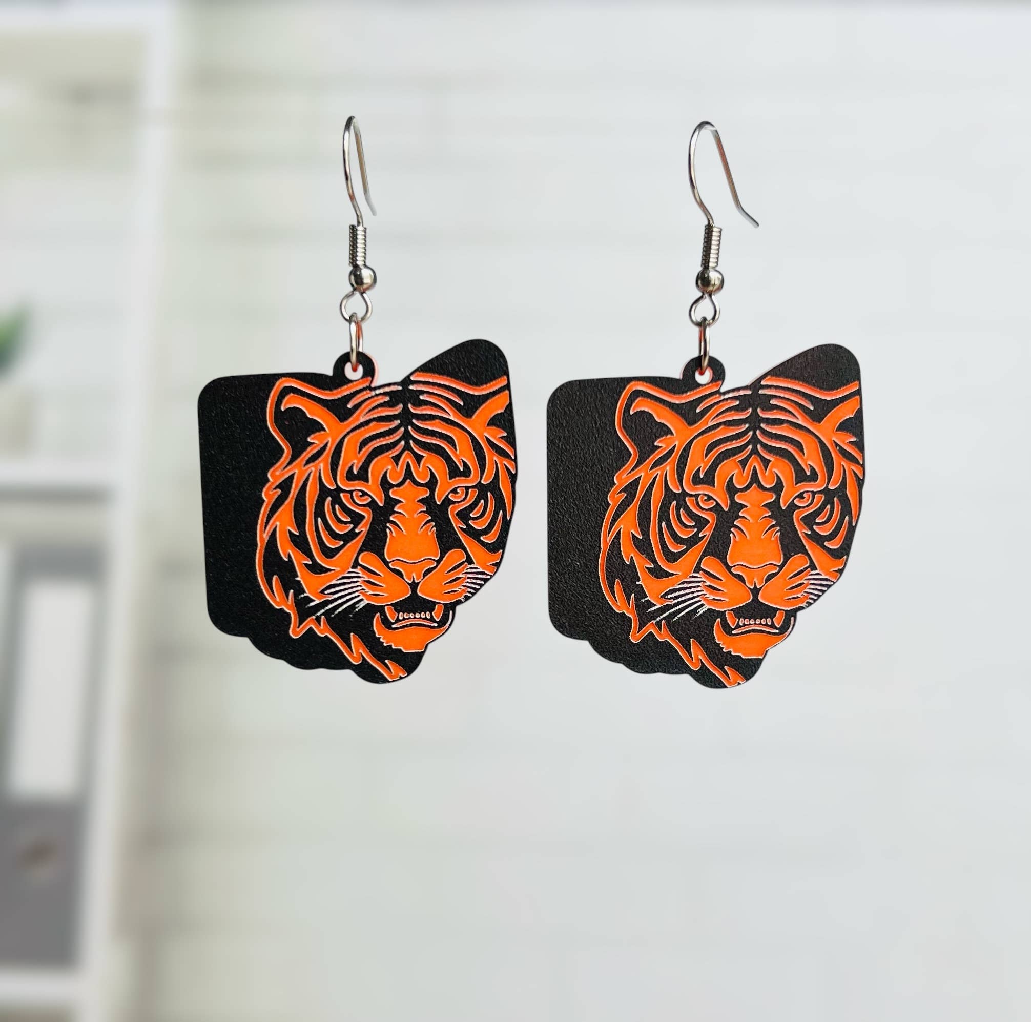 The Thankful Creations LLC - Wholesale Dangle Earrings - Ohio Tiger Cincinnati Team Spirit Earrings Game Day0