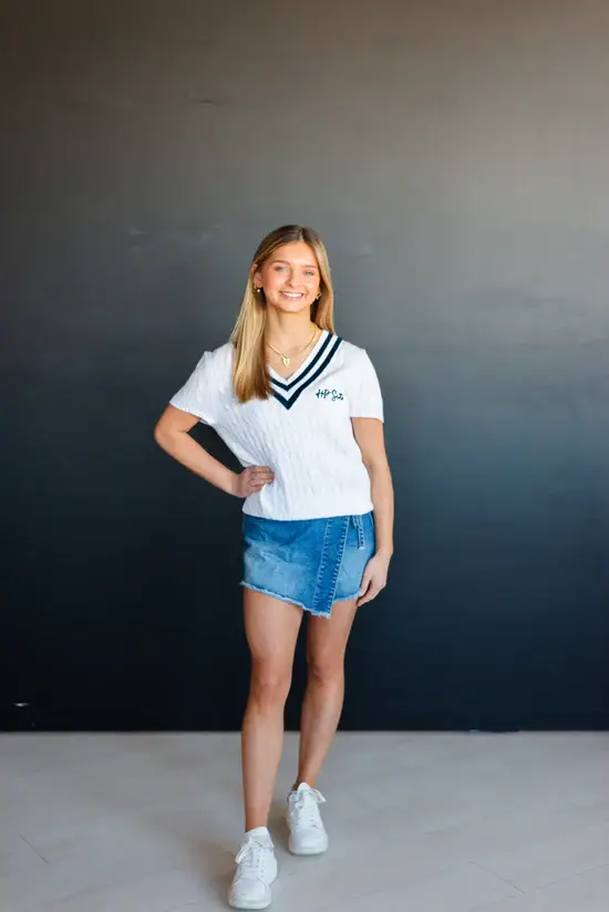 SWEATER x vetter - Wholesale Knit Sweater - Women's - S/S Cable V Neck Sweater 1