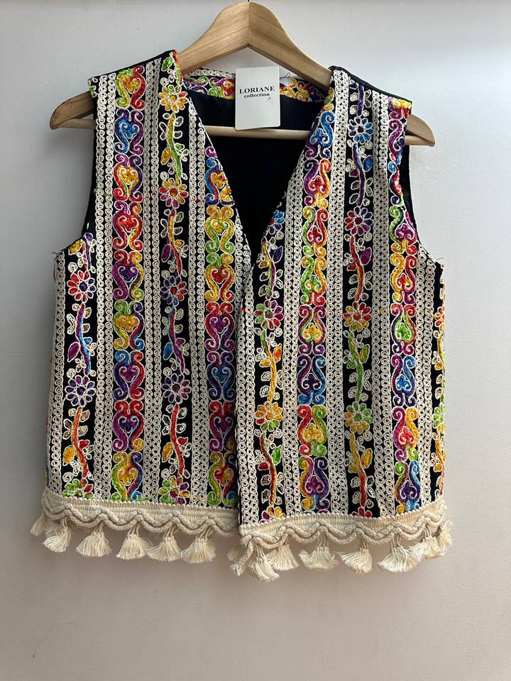 LORIANE – wholesale Väst - Dam – 6491G ärmlös paljettbroderiväst0