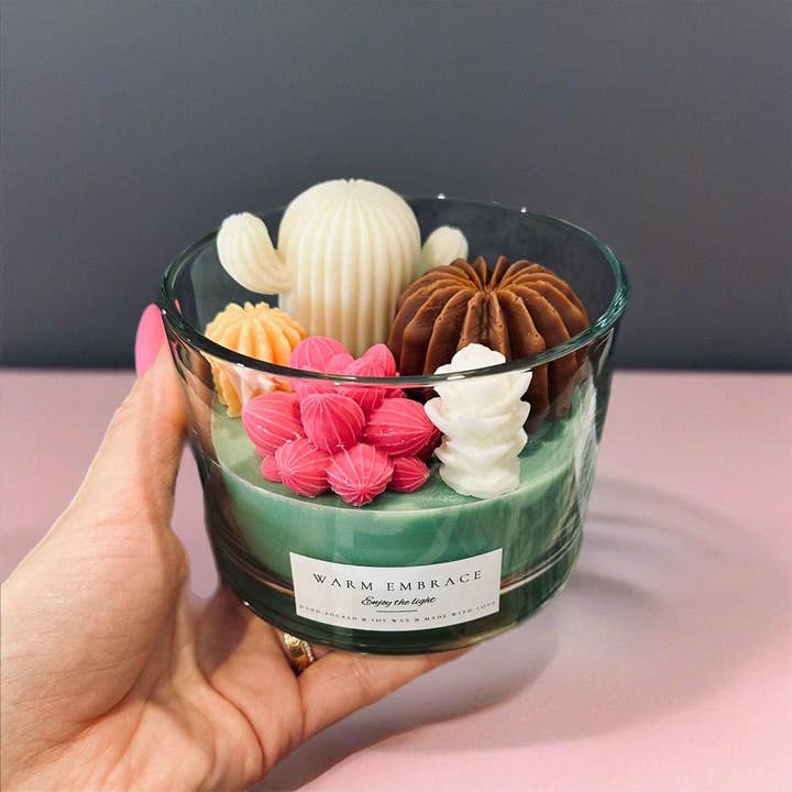 Karly’s Candles - Wholesale Novelty candle - Handmade 16oz Succulent Soy Wax Candle for Plant Lovers3