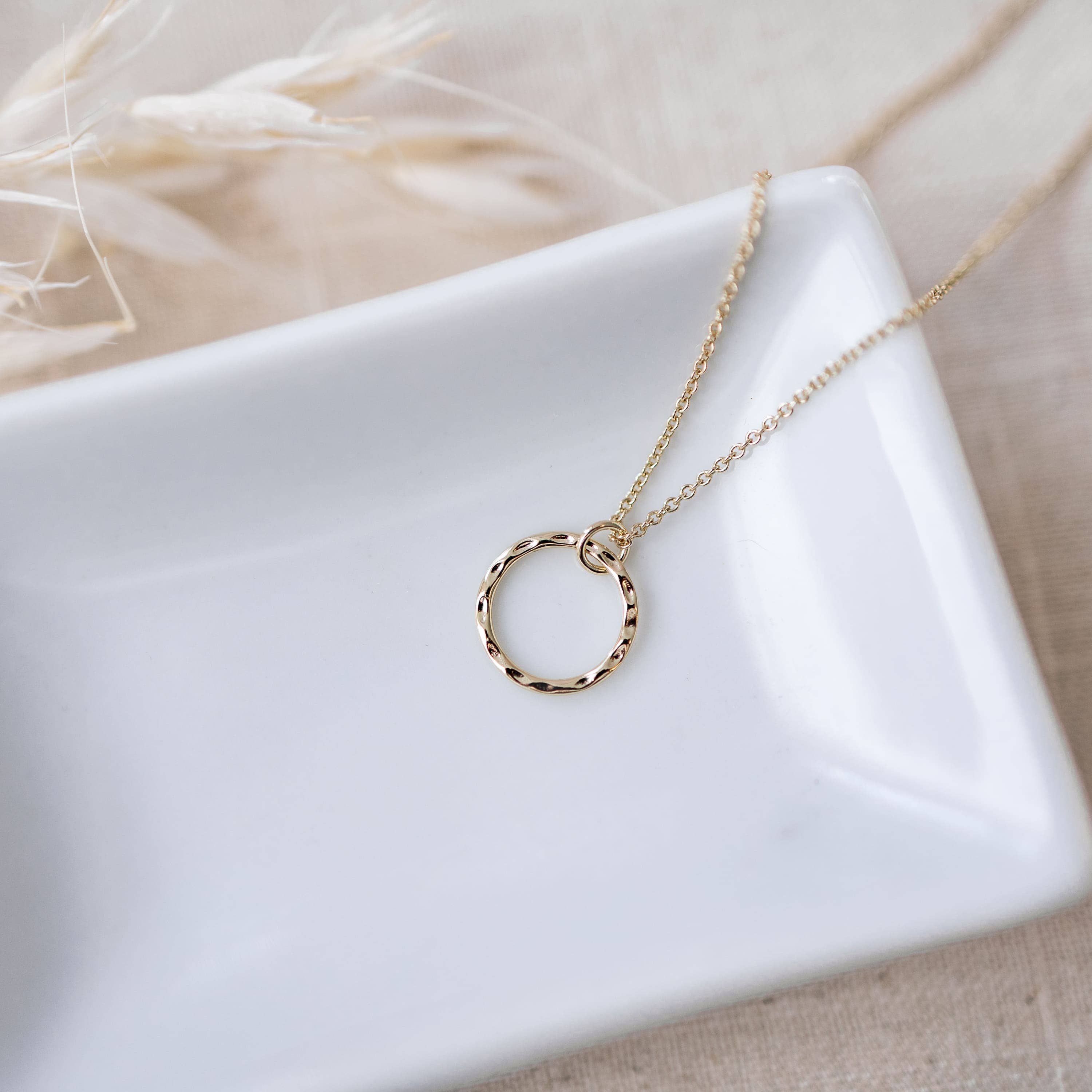 Glee Jewelry - Wholesale Pendant/Charm Necklace - Simple Circle Necklace1