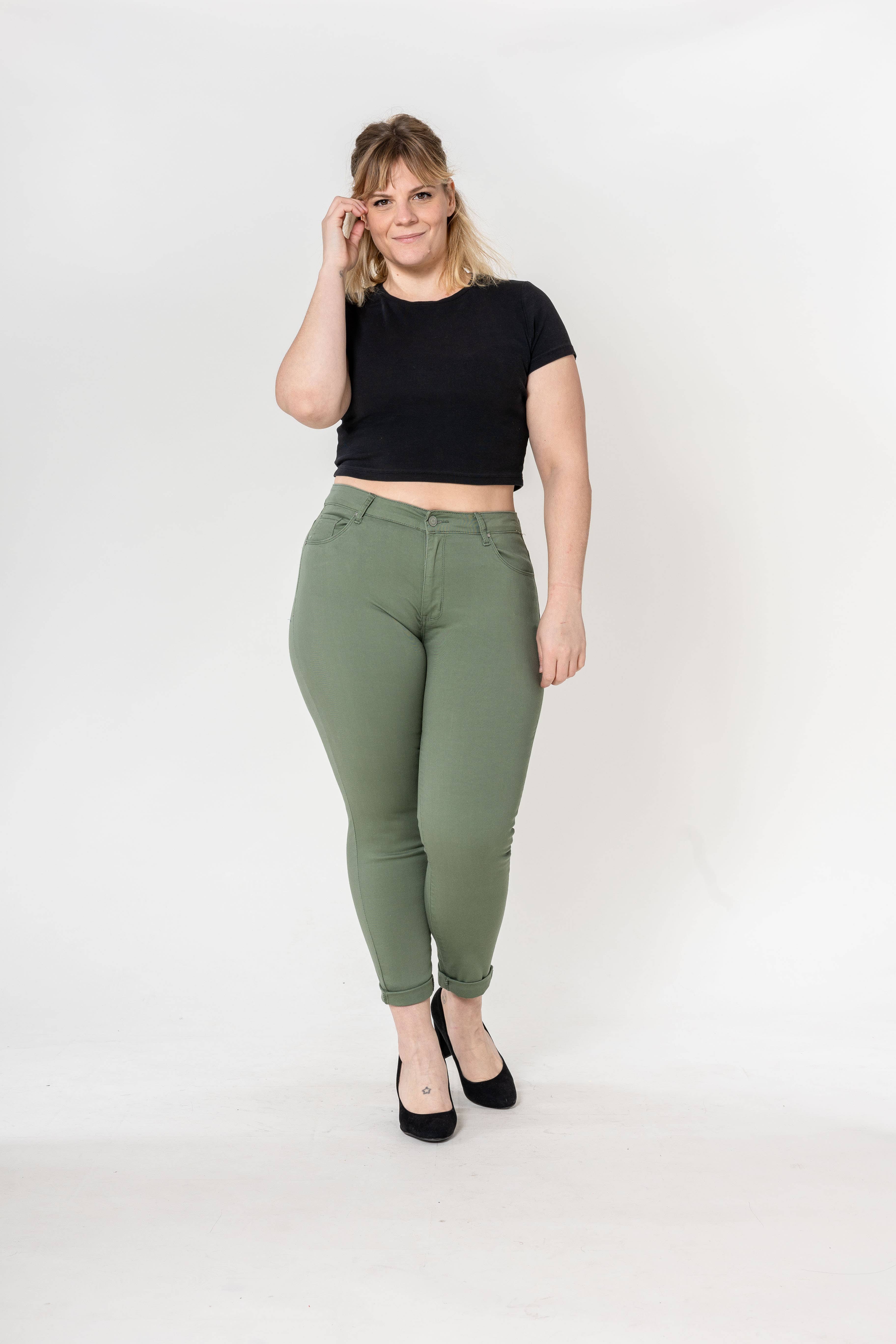 Nina Carter – Calças - Mulher por atacado – Tamanho Plus Curve Plus Tamanho Voltar ao Pescoço P19973