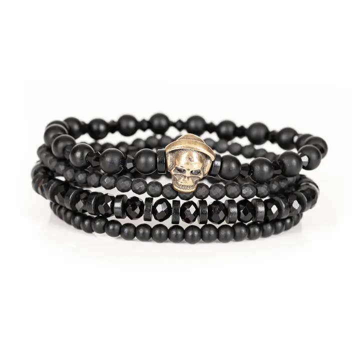 Bracelet en onyx et pierre de lave avec crâne en bronze de la collection Rogue Legion Stack pour la vente par The Dark Men