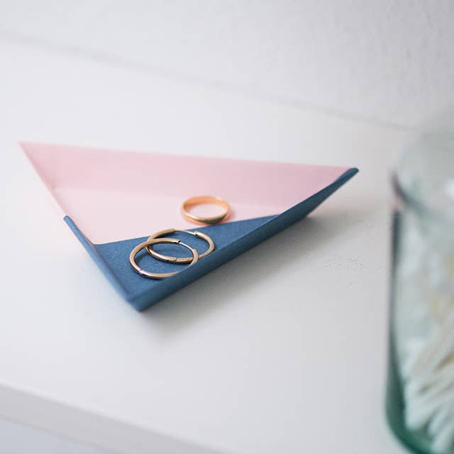 SIKIGU - Wholesale Decorative Tray - TWO TRAY Waterrepelling Tray Organizer beautiful Japan paper11