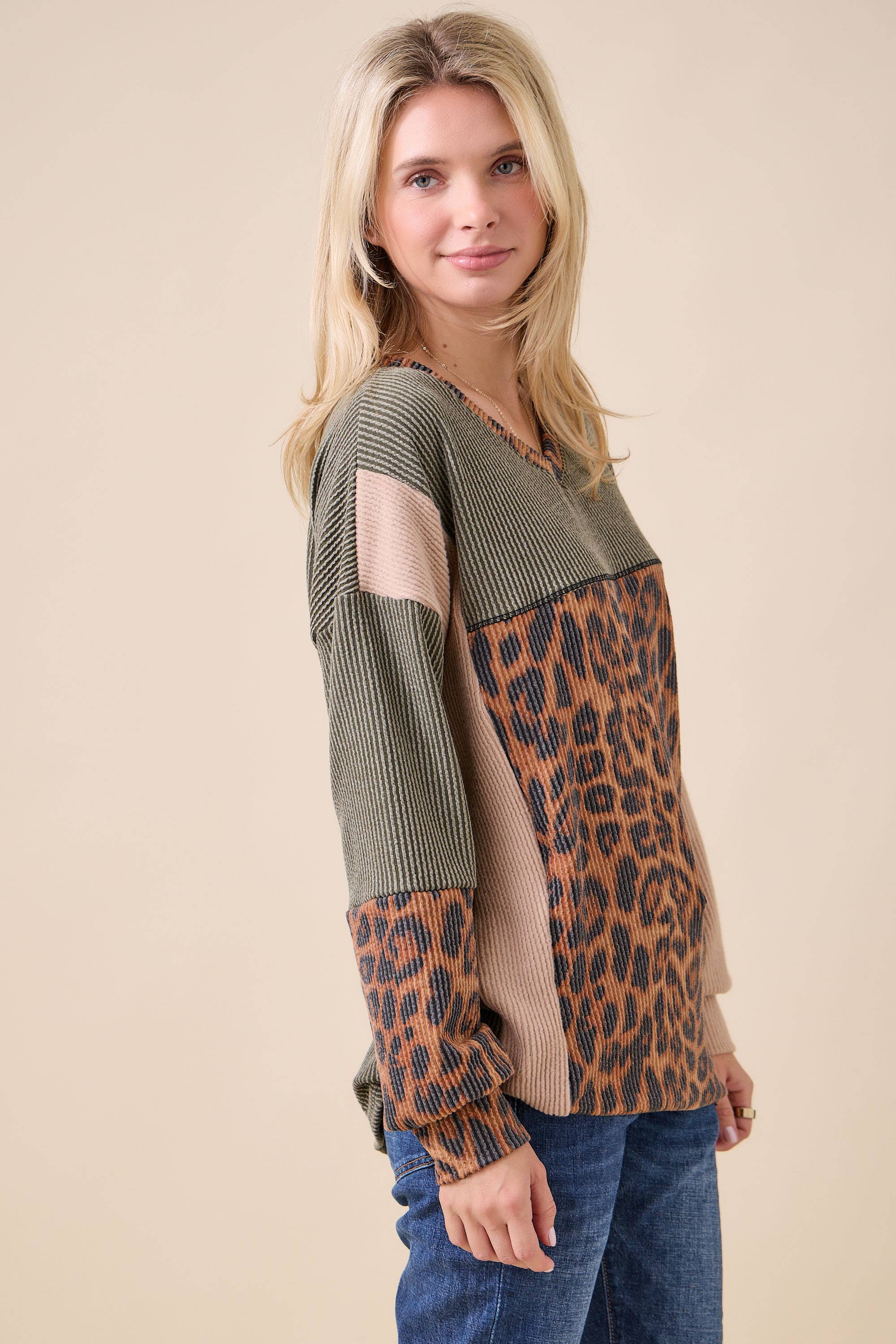 Celeste Clothing - Wholesale Knit Top - Women's - WOMEN'S RIB COLOR BLOCK ANIMAL PRINT LONG SLEEVE TOP15