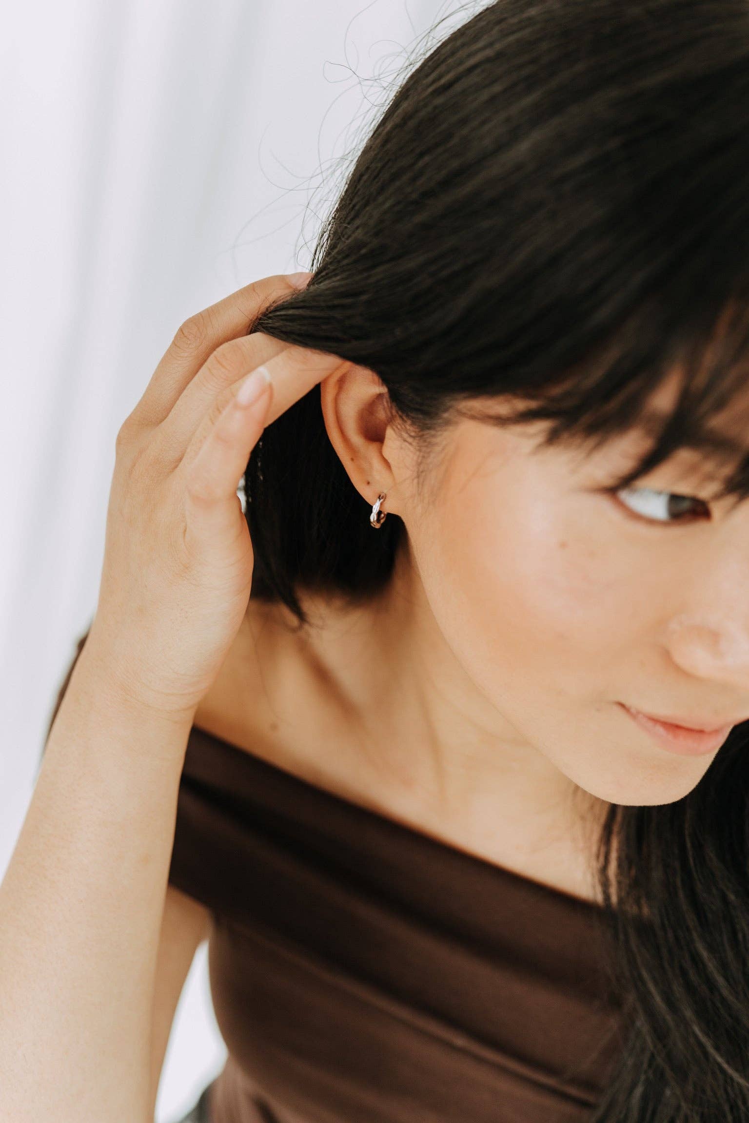 Sydney Rose Co. - Wholesale Hoop Earrings - Willow Hoops / Sterling Silver5