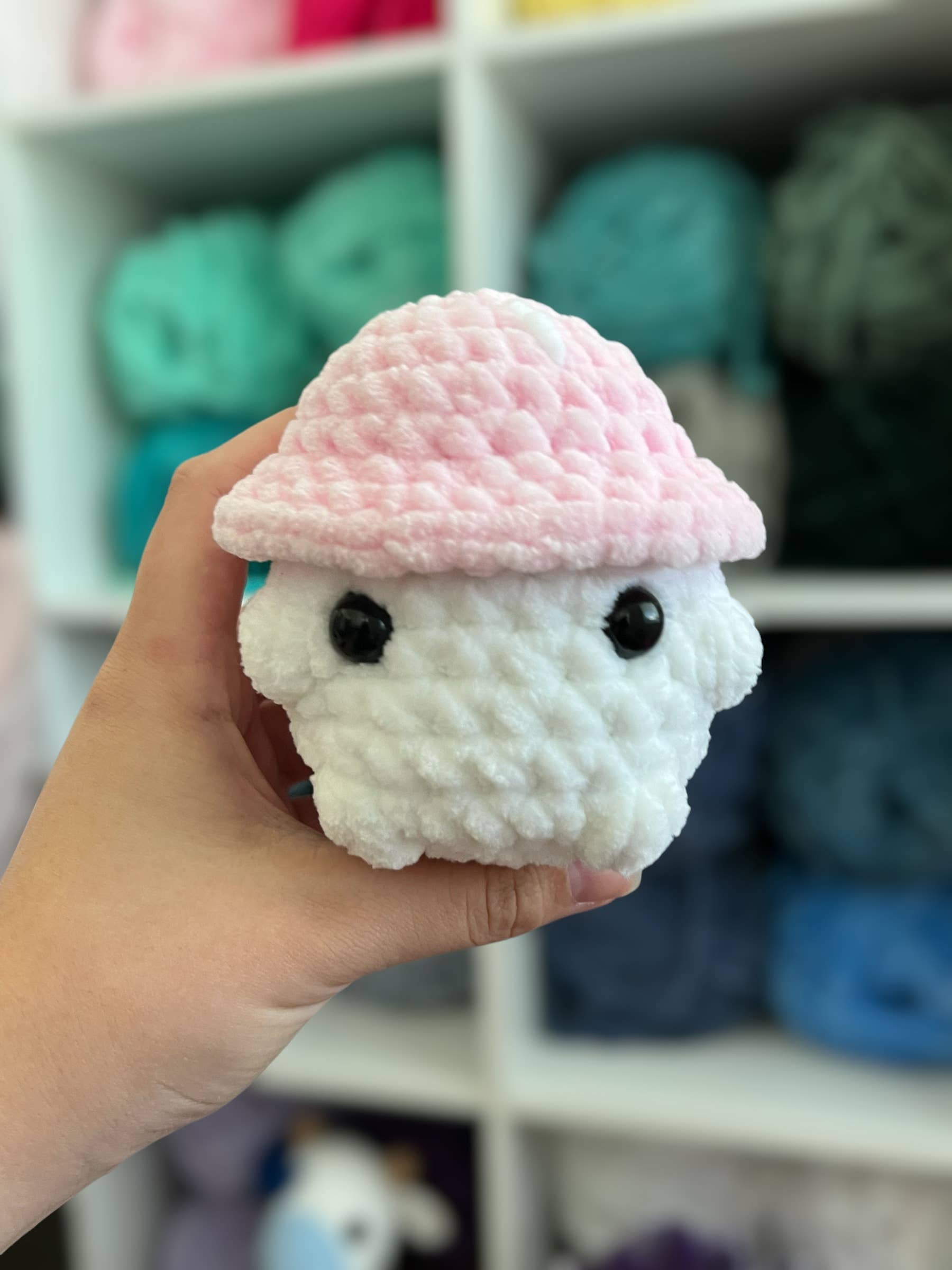 The Yarn Barn NC - Venta al por mayor Peluche - Niños y bebés - Hongo de Ganchillo Hecho a Mano - Peluche Inspirado en la Naturaleza2