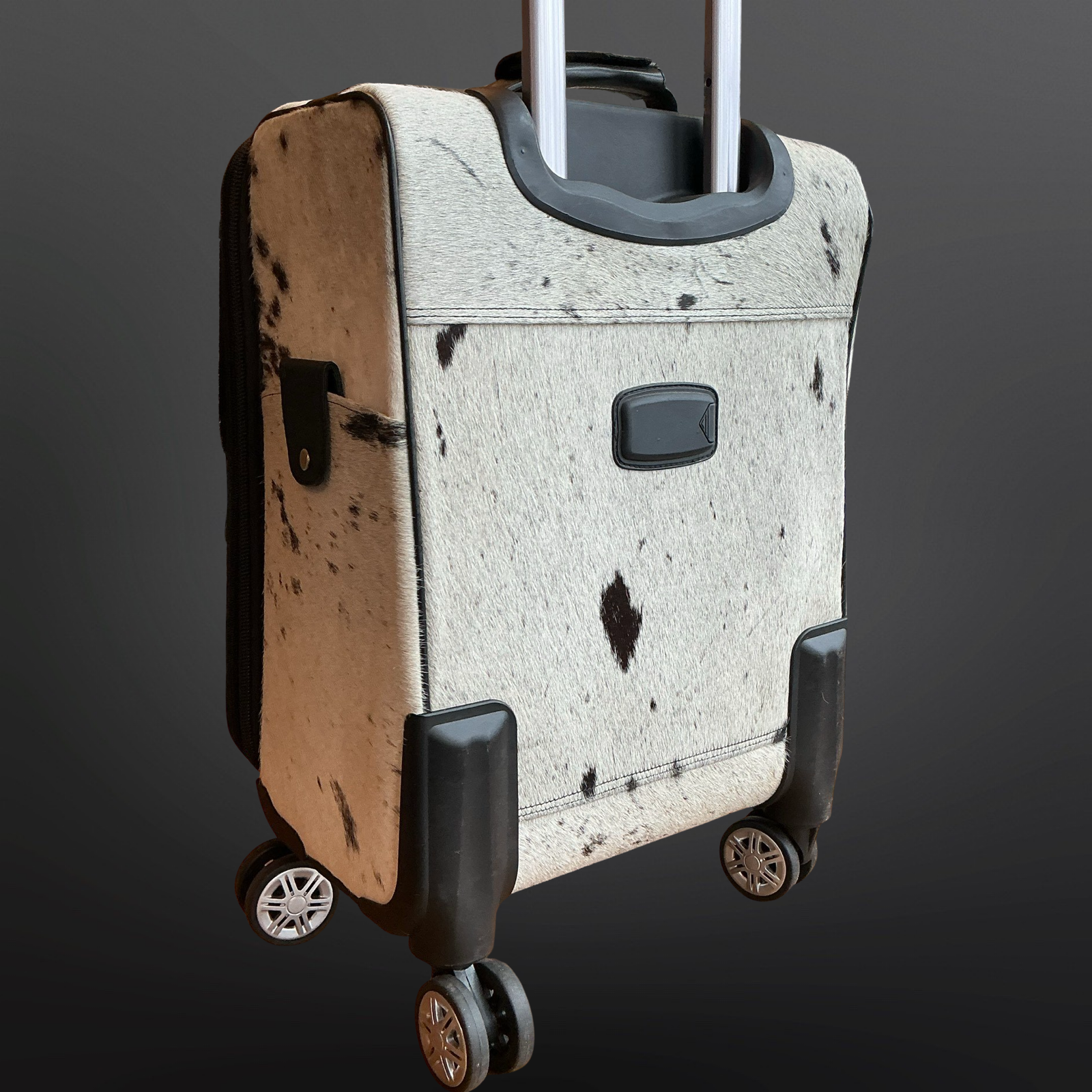 Westrian International - Vente Valises - Valise à main western en cuir de vachette à roulettes1