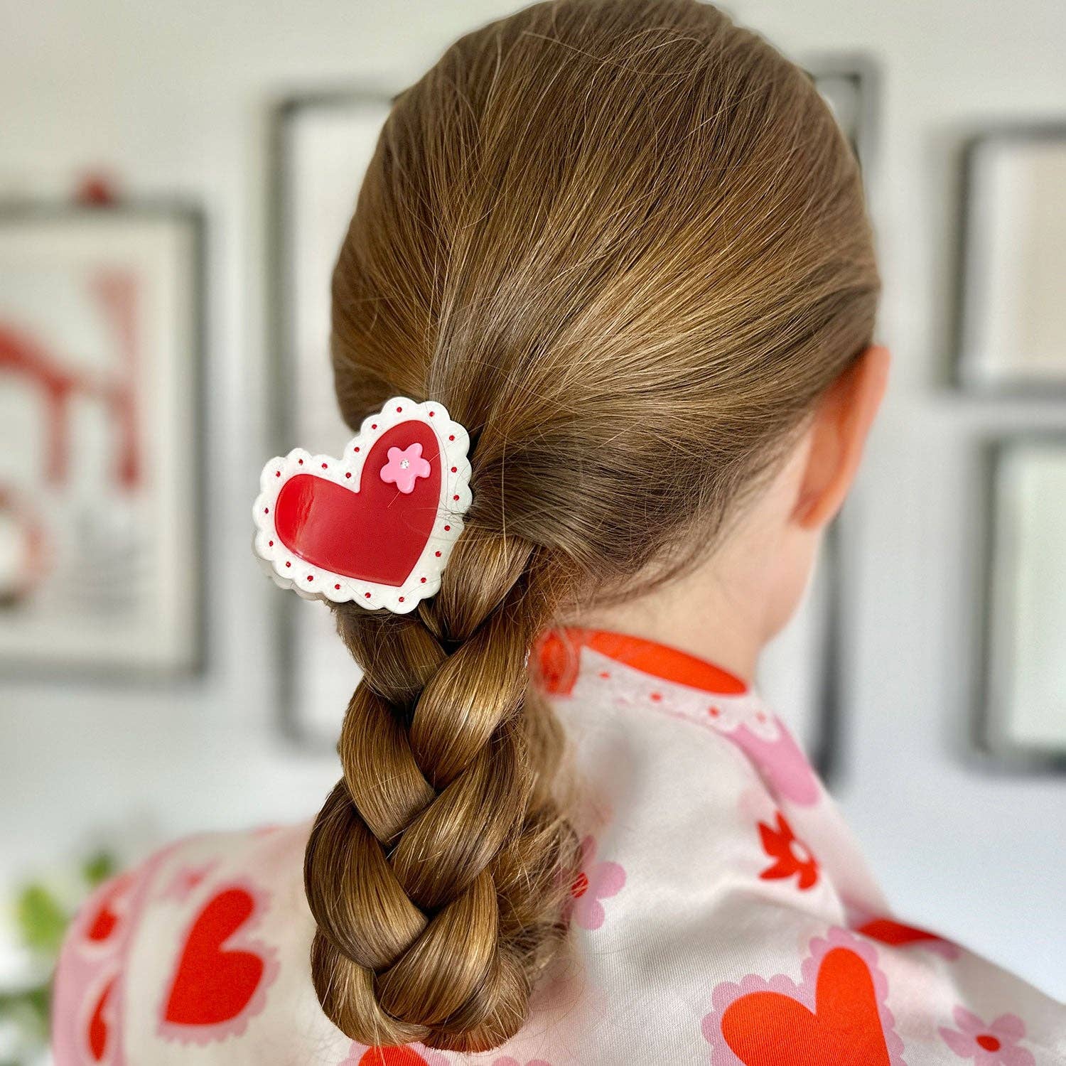 Centinelle - Wholesale Hair Clip - Women's - Valetines Laced Hearts Hair Claw1