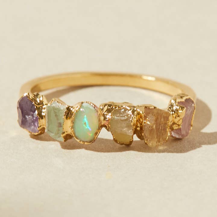 Anillo de Piedras Preciosas Arcoíris Pastel | Joyería de Ópalo en Bruto y Amatista para venta al por mayor de Dani Barbe