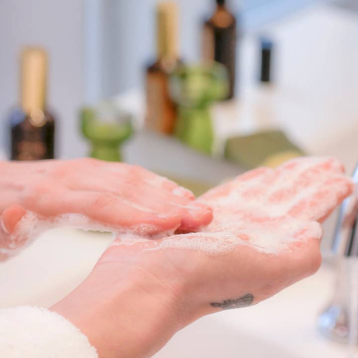 Cultivate Apothecary – Großhandel Gesichtsreinigung – Strahlender Botanischer Gesichtsreiniger4