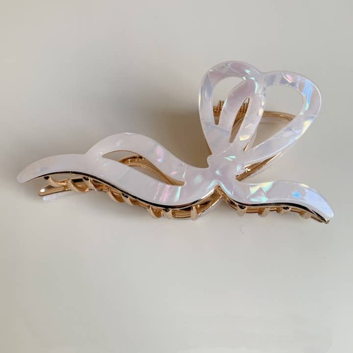 JOSSLYN by wall to wall - Wholesale Hair Clip - Women's - PREMIUM PVC TOILE PATTERN BOW HAIR CLAW CLIPS | 40H928