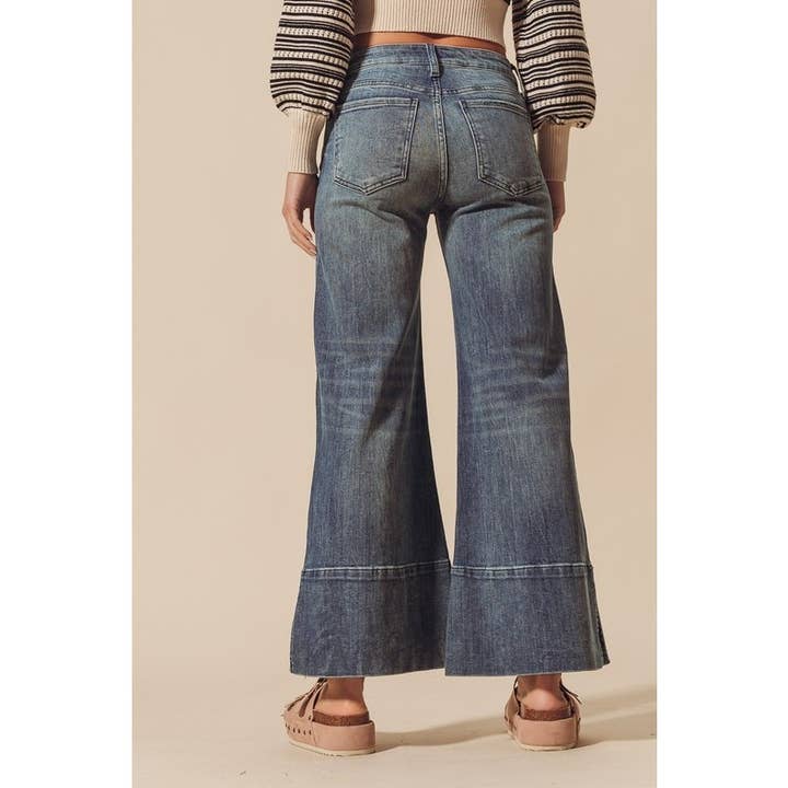 IVE - Wholesale Pants - Women's - WIDE LEG FLARE DENIM JEANS WITH SIDE SLITS