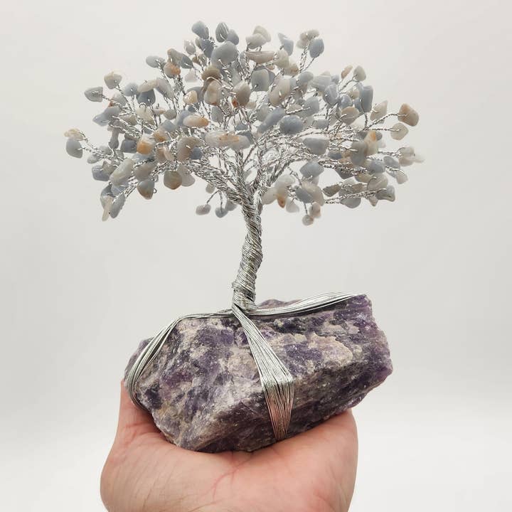 Meraki Gemstones – Engroshandel Spirituelle sten og krystaller – Ædelstenstræ-Engelsten/Chevron Ametyst Base m/Sølvtråd