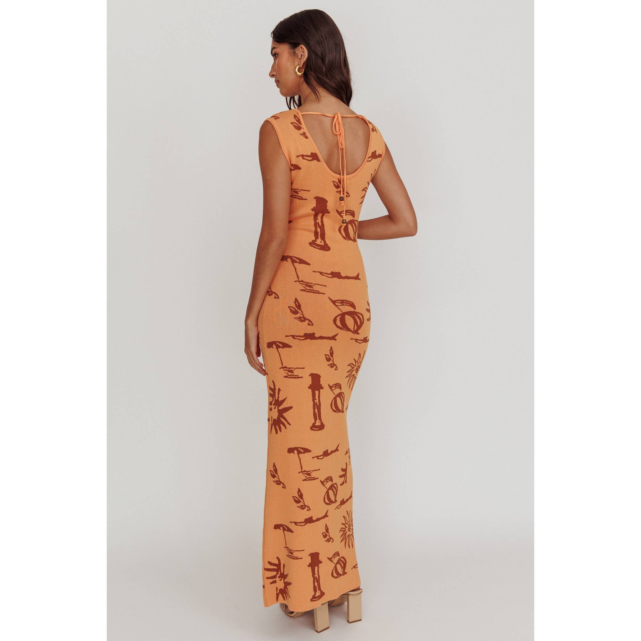 One and Only Collective – Vestido - Mulher por atacado – VESTIDO MAXI SEM MANGAS COM DETALHES COM VIBRAÇÕES OCEÂNICAS4