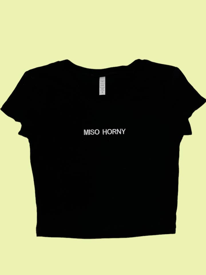 Haut court brodé Miso Horny pour la vente par Totally Iced Out
