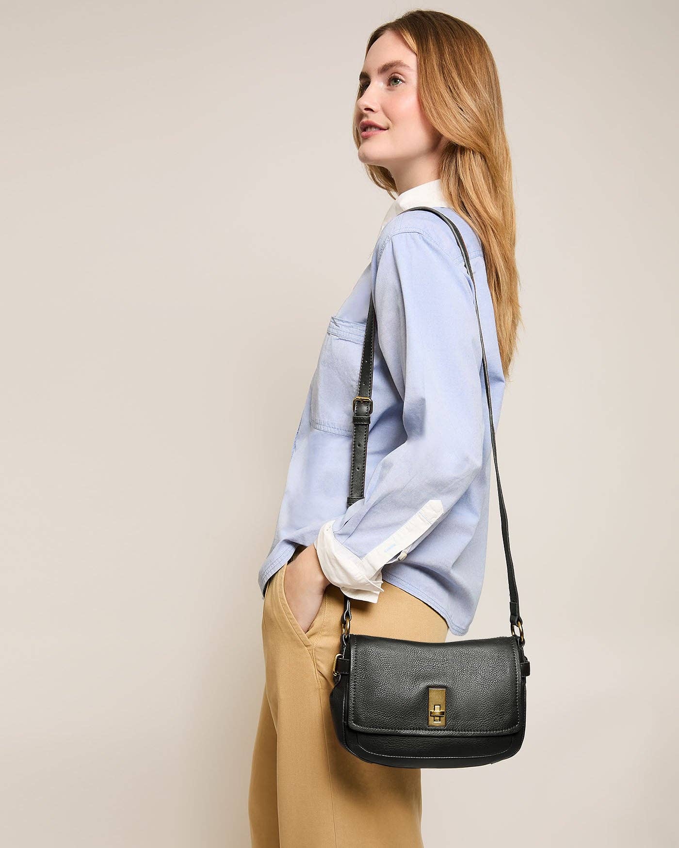 American Leather Co - Wholesale Crossbody Bag - Women's - Carter Crossbody10