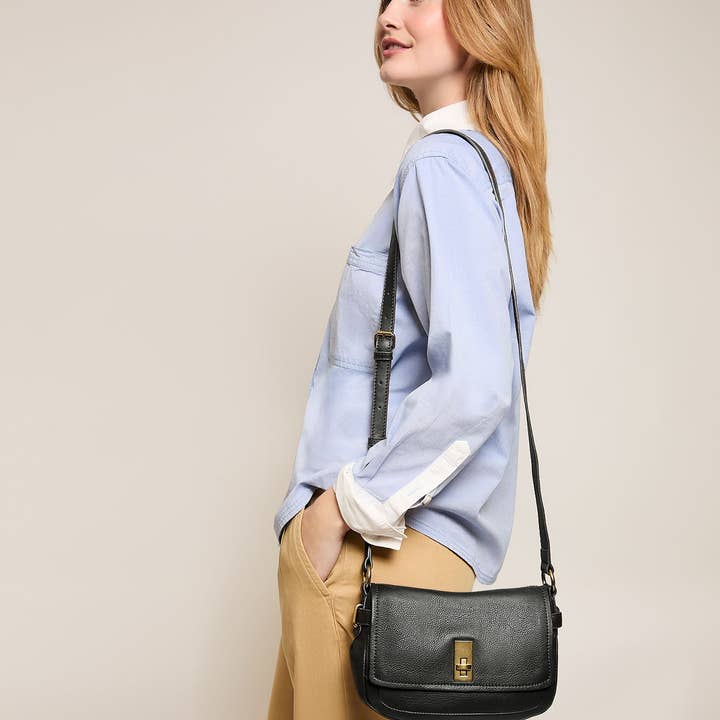 American Leather Co - Wholesale Crossbody Bag - Women's - Carter Crossbody10