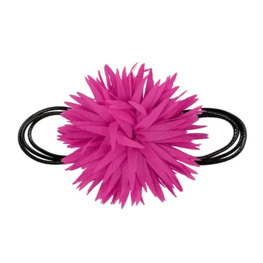 Chain Flower Choker and other Purchase Wholesale touw en. Free Returns & Net 60 Terms on Faire trending on Faire.