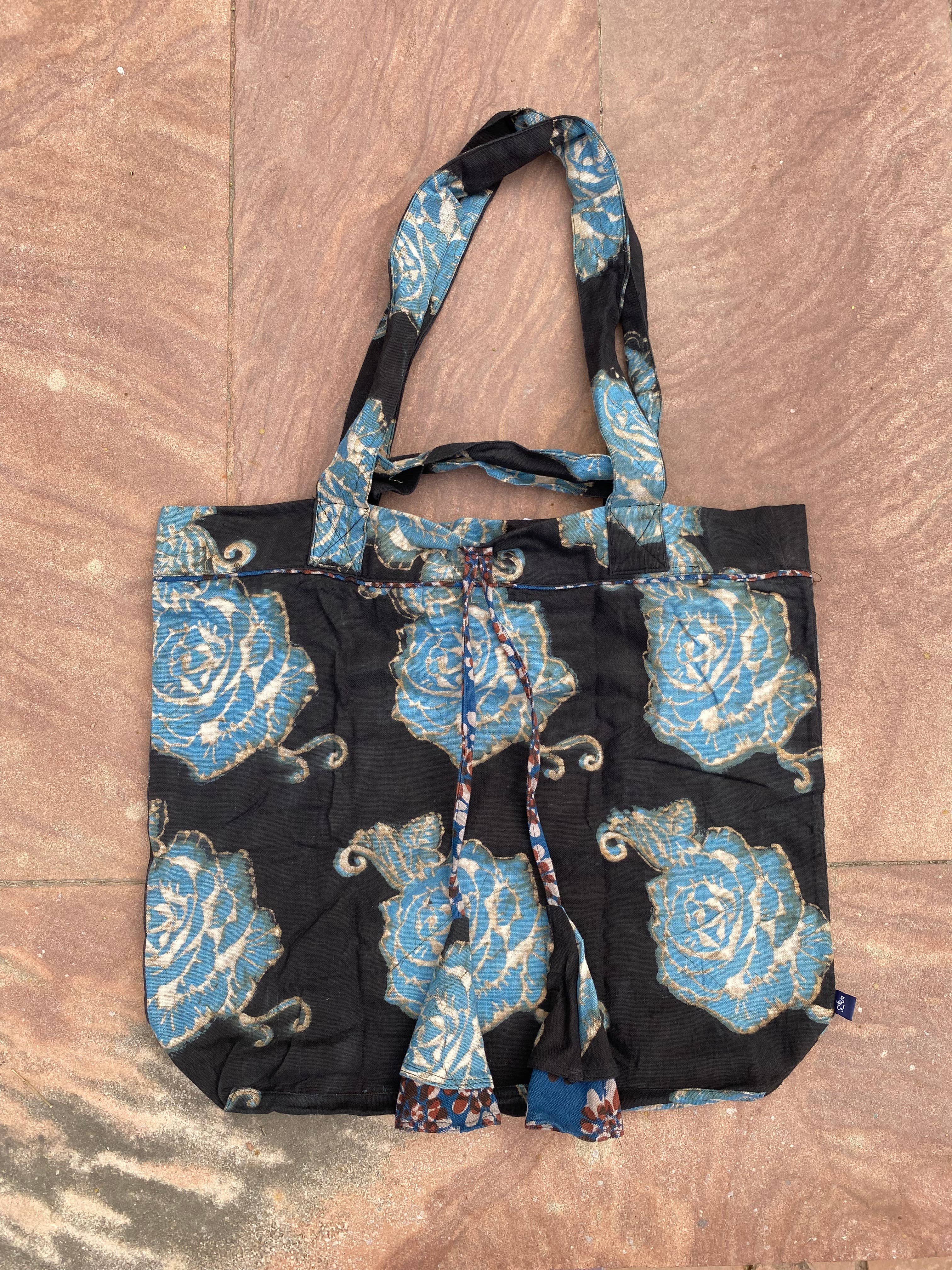 Ichcha - Wholesale Grocery/Shopping Bag - Black Large Organic Cotton Blockprinted Bag - Roses6