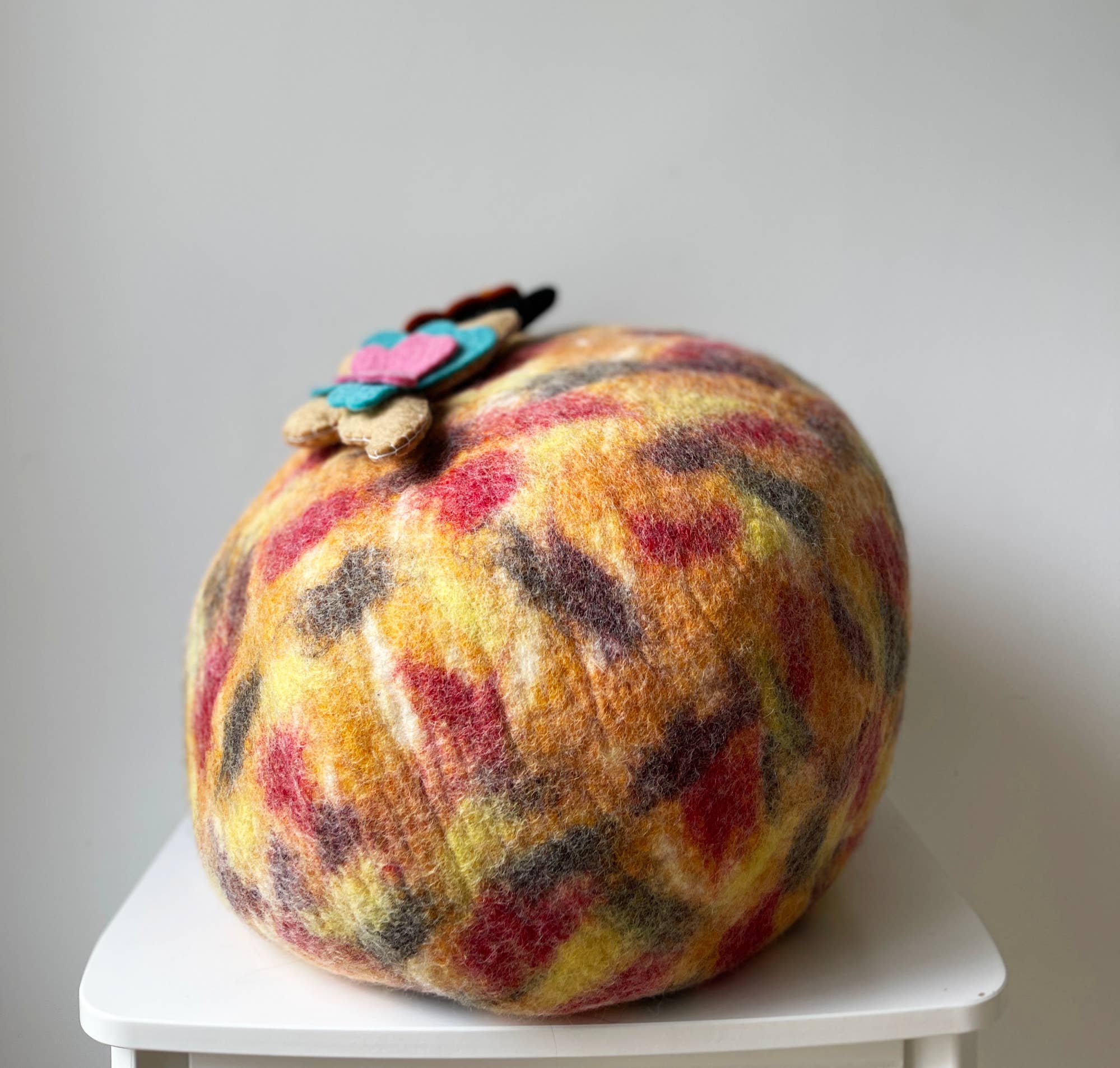 Everest Pet Supply & Gifts - Wholesale Pet Cave - Cat/Dog - Cat Cave Orange Butterfly, 100% Wool, Felted, Handmade2