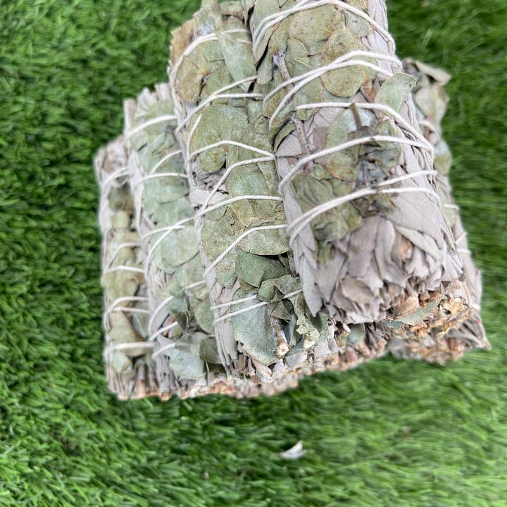 CaNatureLover - Wholesale Sage Bundle - White Sage with Eucalyptus, Hand Wrapped Thick bundles.5