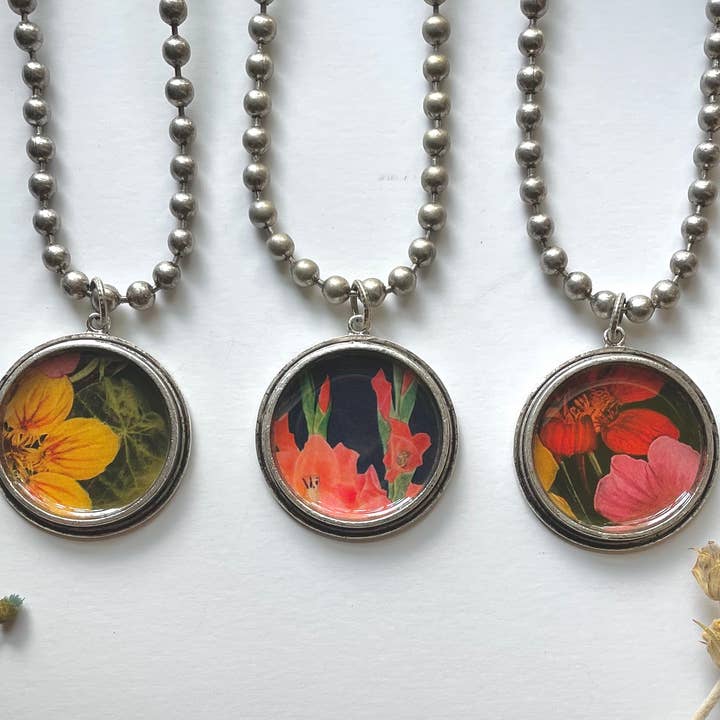 joeyfivecents - Wholesale Pendant/Charm Necklace - Large Chunky Silver Necklace - flowers, garden, rich color6