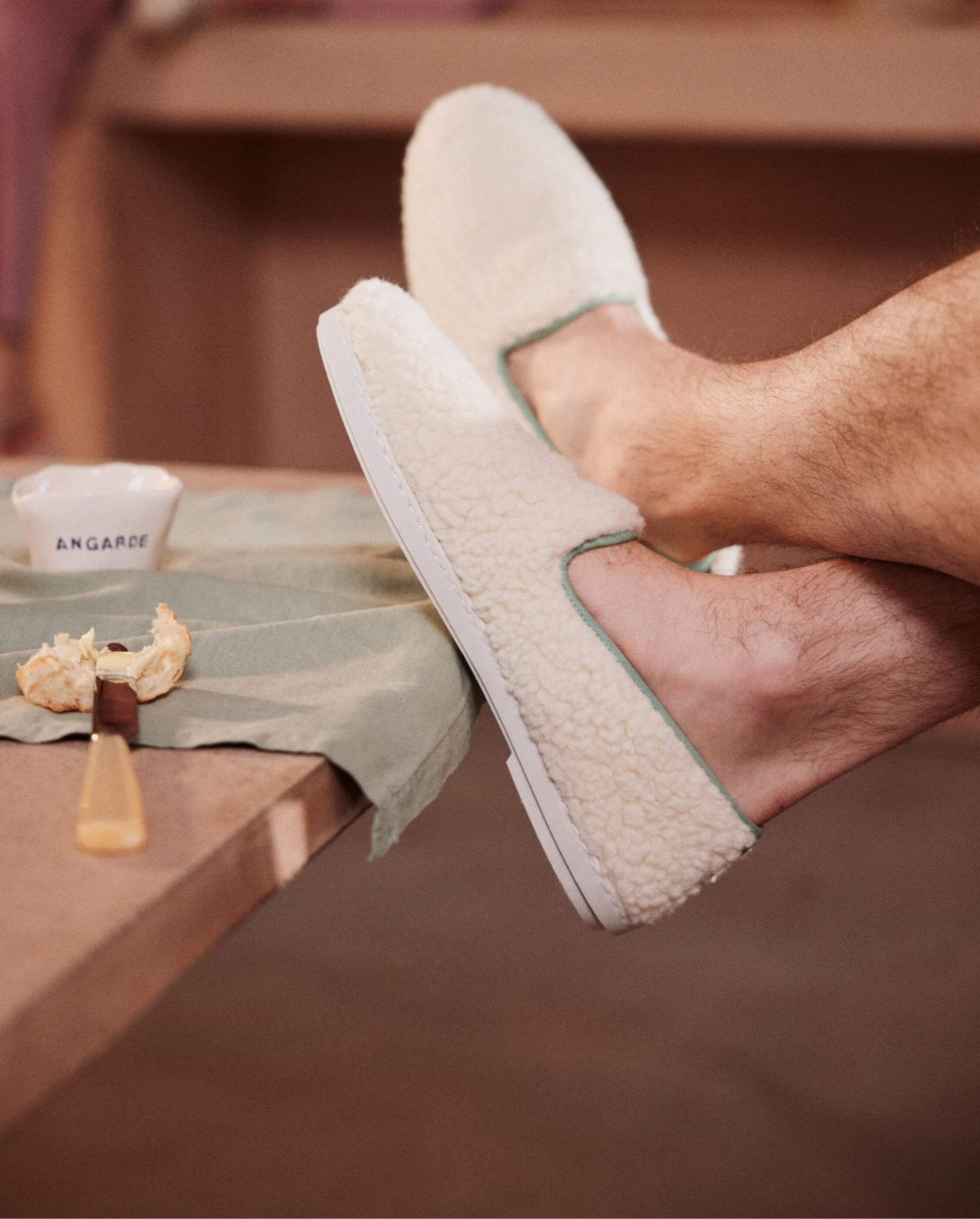 Angarde - Wholesale Slippers - Men's - Men's slipper in looped wool, sage white7