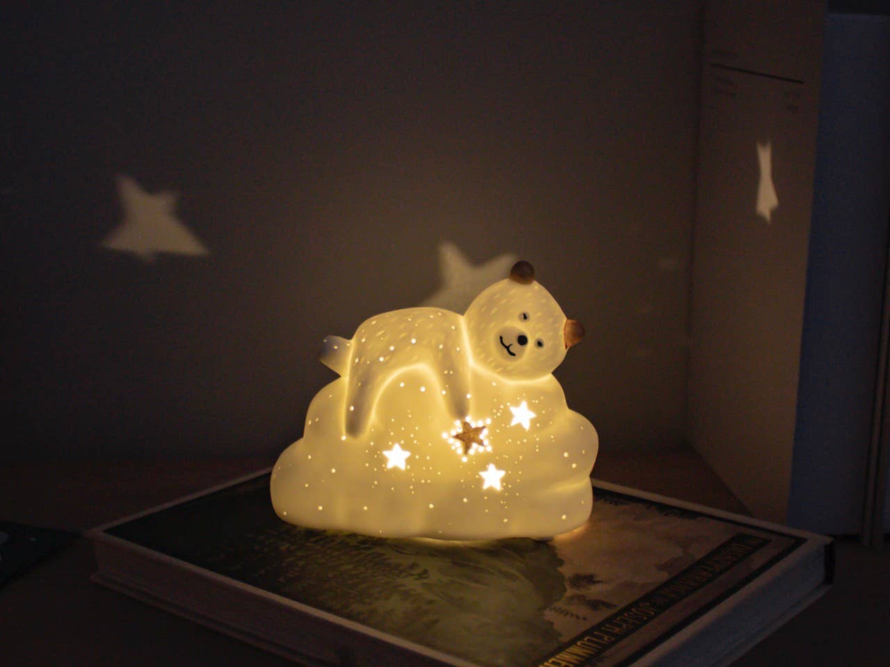 L. GLOW Home - Wholesale Night Light - Kids & Baby - Small Porcelain LED Table Lamp in a Sleepy Teddy design1