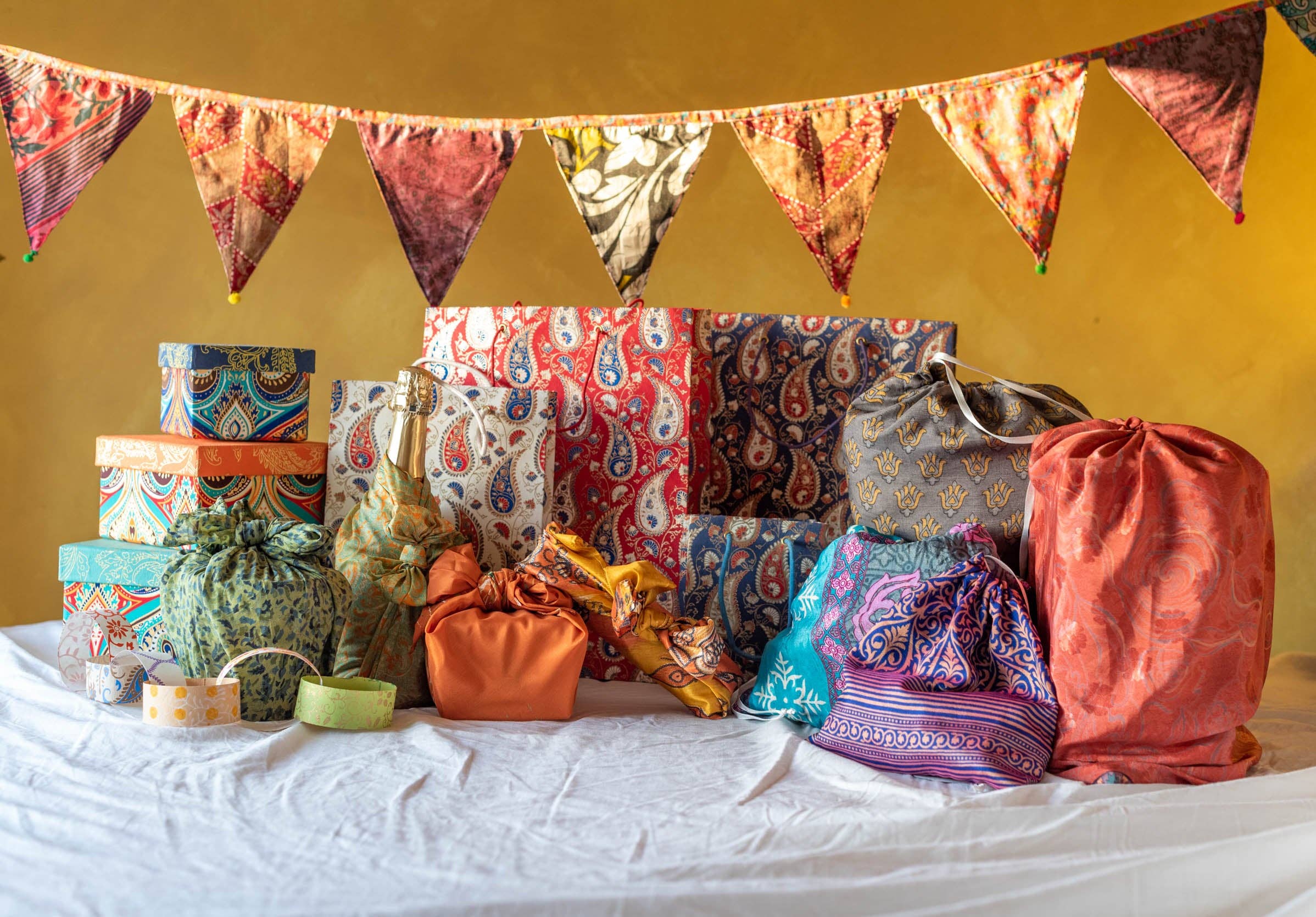 The India Shop – wholesale Gift bag set/pack – Set of 4 Recycled Sari Gift Bags5