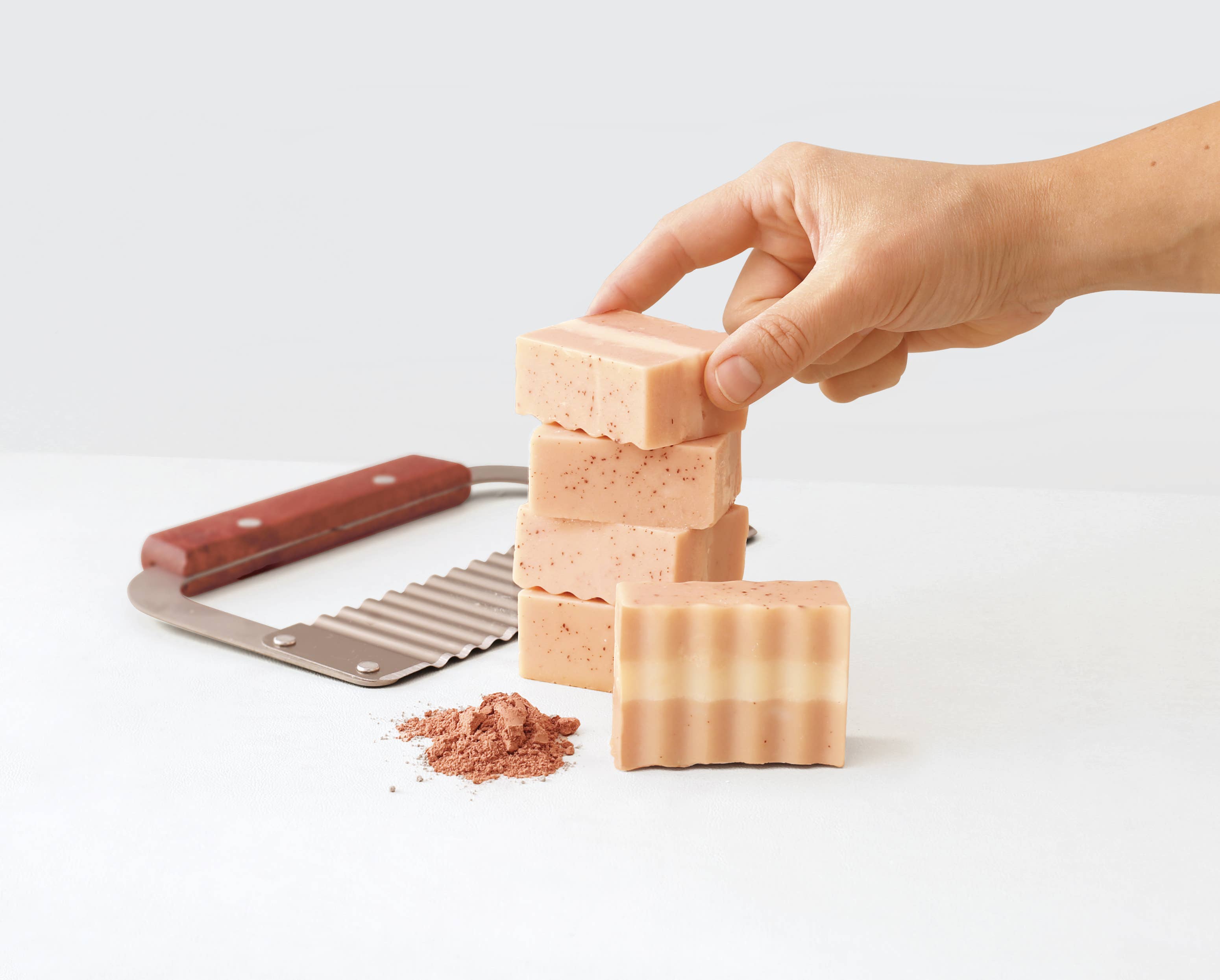 Graine Créative - Wholesale DIY Craft Kit - HANDMADE SOAP FACTORY1