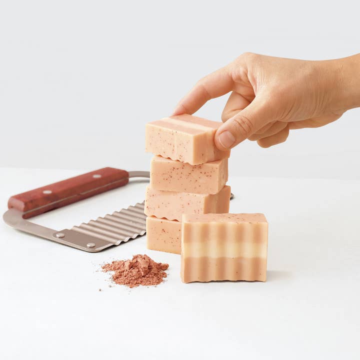 Graine Créative - Wholesale DIY Craft Kit - HANDMADE SOAP FACTORY1