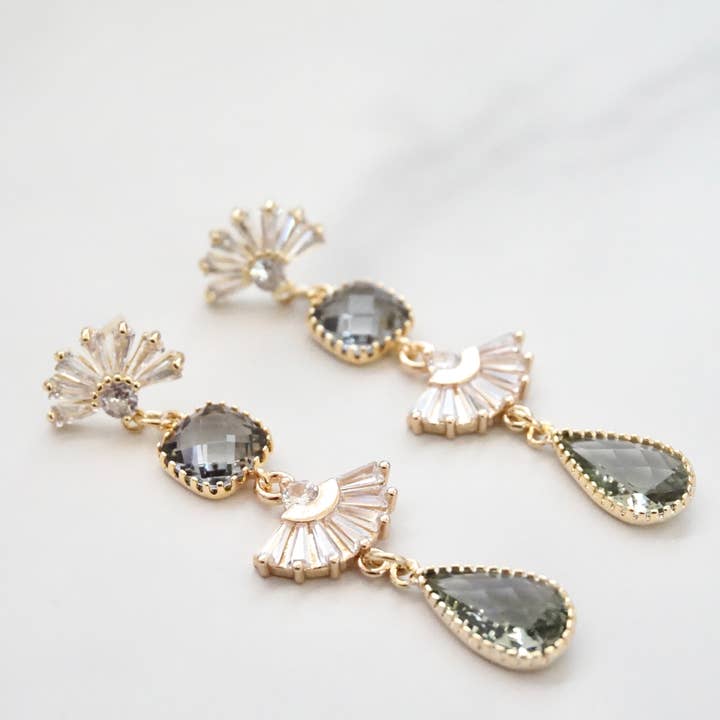 Grå Art Deco örhängen, Långa kristallörhängen, Vintage stil för wholesale av YSM Designs