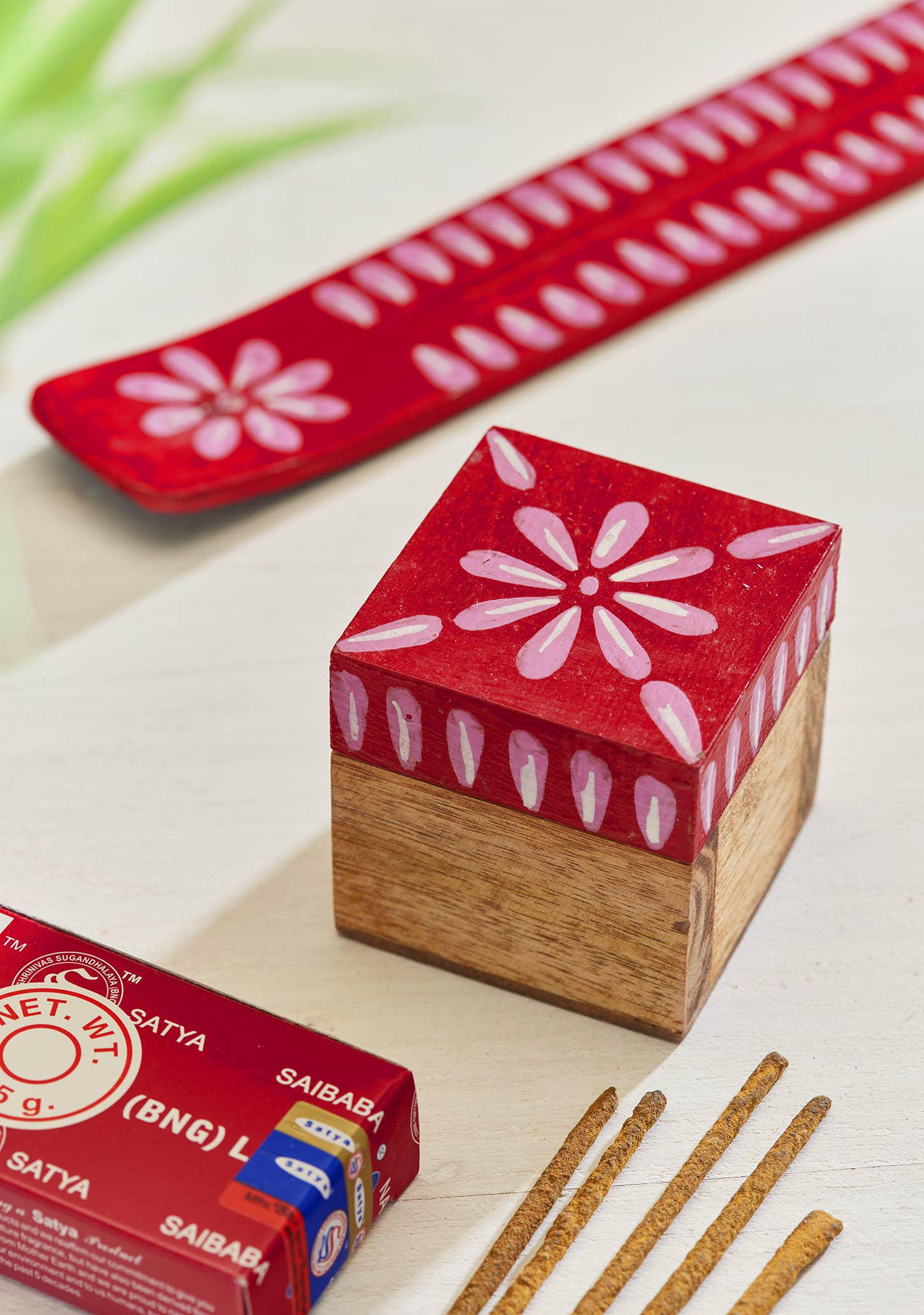 Namaste – wholesale Decorative box – Hand Painted Indian Truck Art Trinket Box3