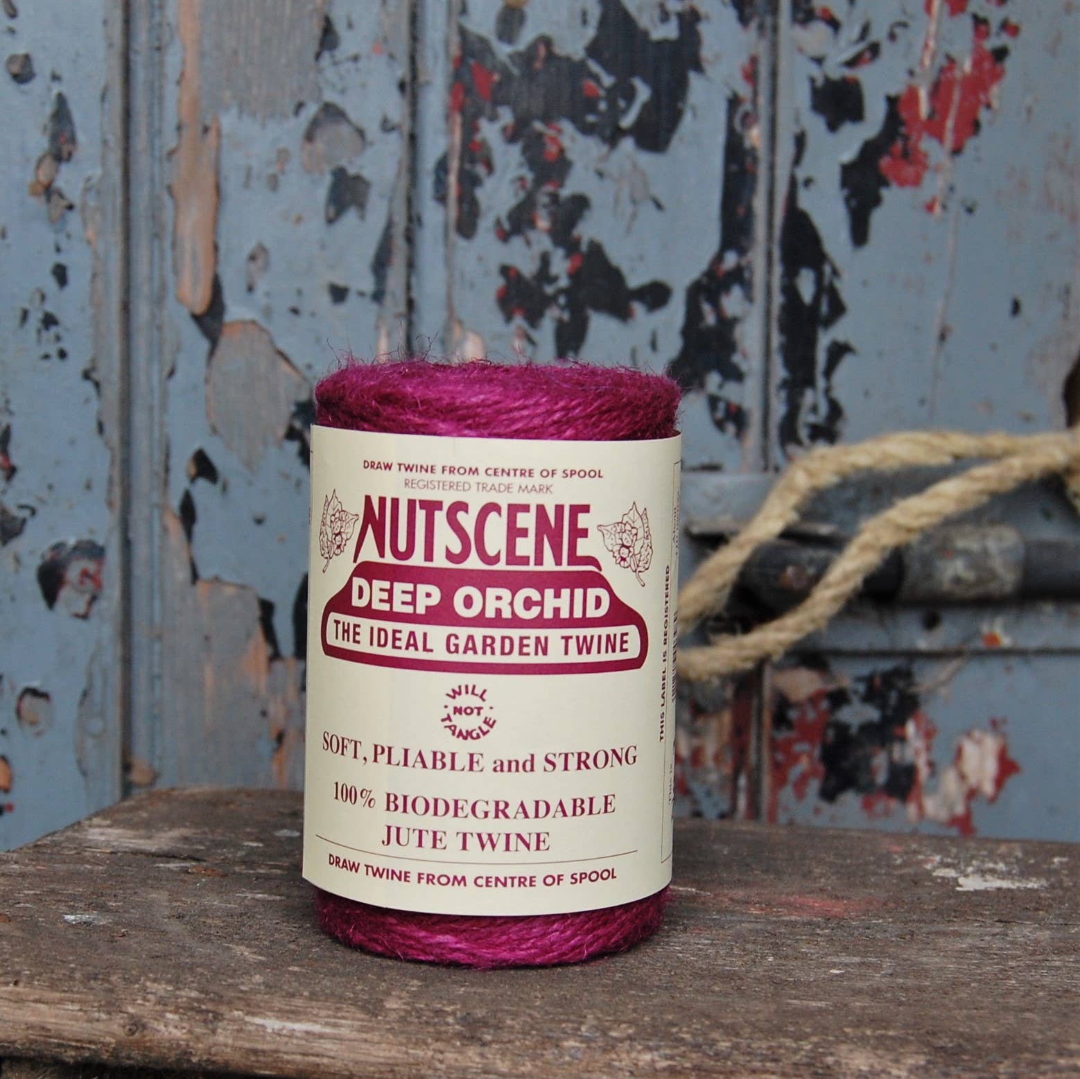 Nutscene Twines Ltd – wholesale Snöre – Färgglada spolar med jutegarn från Nutscene Heritage-kollektion8
