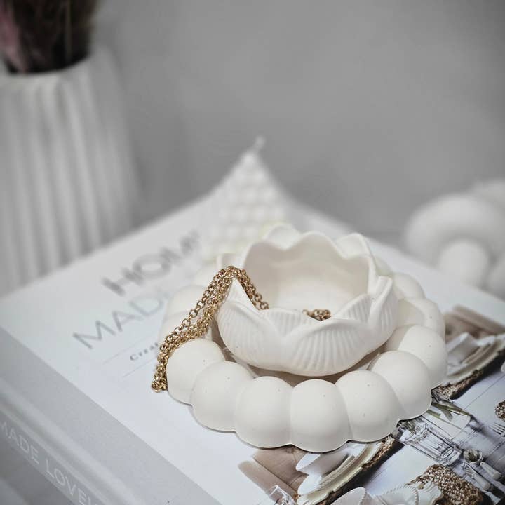 Sweet 'n' Fab Creationz Interiors – wholesale Ljushållare – Lotus Värmeljus Ljushållare/Ringskål - Beige