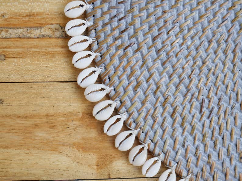 Good Karma World - Vendita all'ingrosso Tovagliette - Tovaglietta in rattan Cowrie Shells4