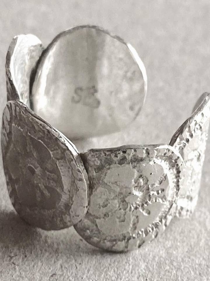 Münzring LA TOSCANA für den Großhandel von Sue Ibars